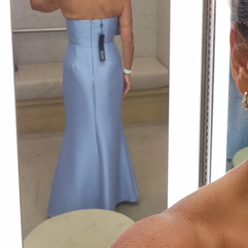 Badgley Mischka Strapless Blue Dress - Picture 9 of 11
